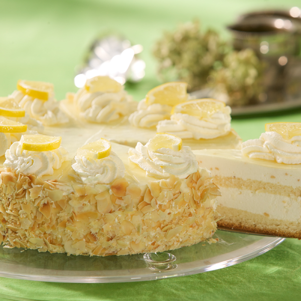 Zitronen-Joghurtsahnetorte