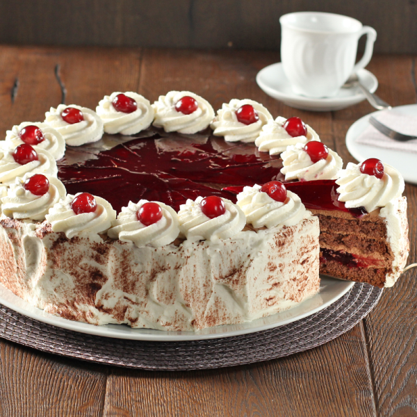 Schoko-Kirschsahnetorte