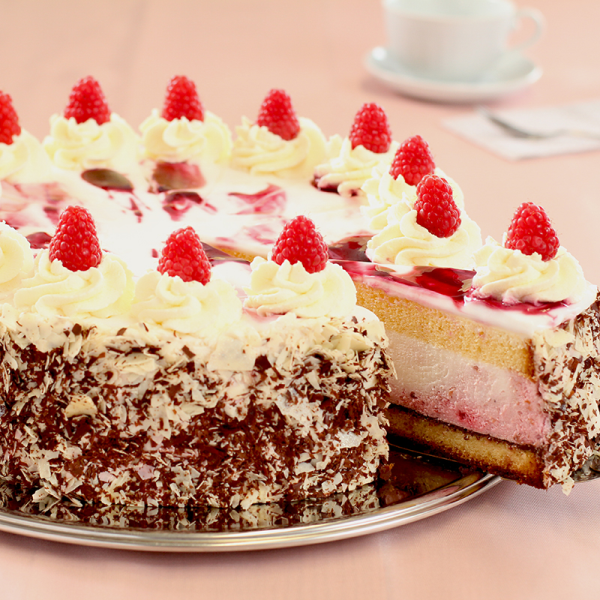 Himbeer-Joghurtsahnetorte