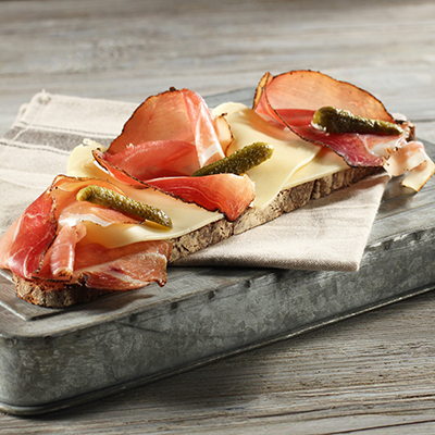 Steinofenbrot Schinken und Emmentaler