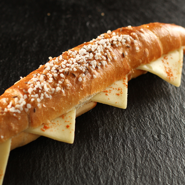 Salzstange mit Emmentaler