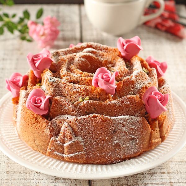 Rosenkuchen in Geschenkverpackung